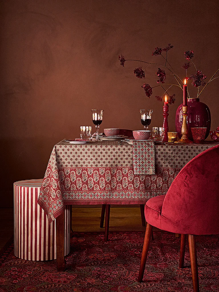 PIP STUDIO Nappe BLOOMING TALES 150x300cm Rouge Foncé rouge foncé
